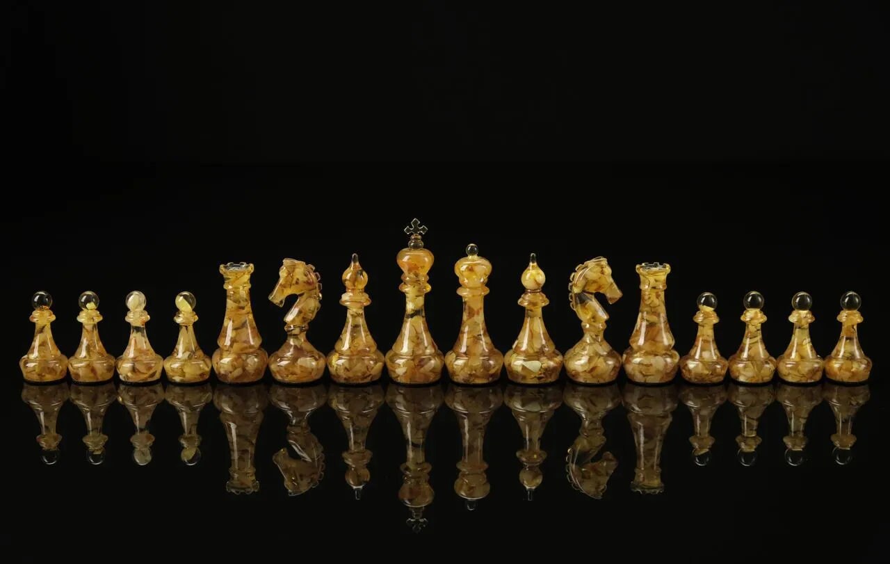 Unick luxury amber chess figures Europe S |Luxury Baltic Amber chess pieces cherry honey color| Board Game|Vip Gift| unique chess gift