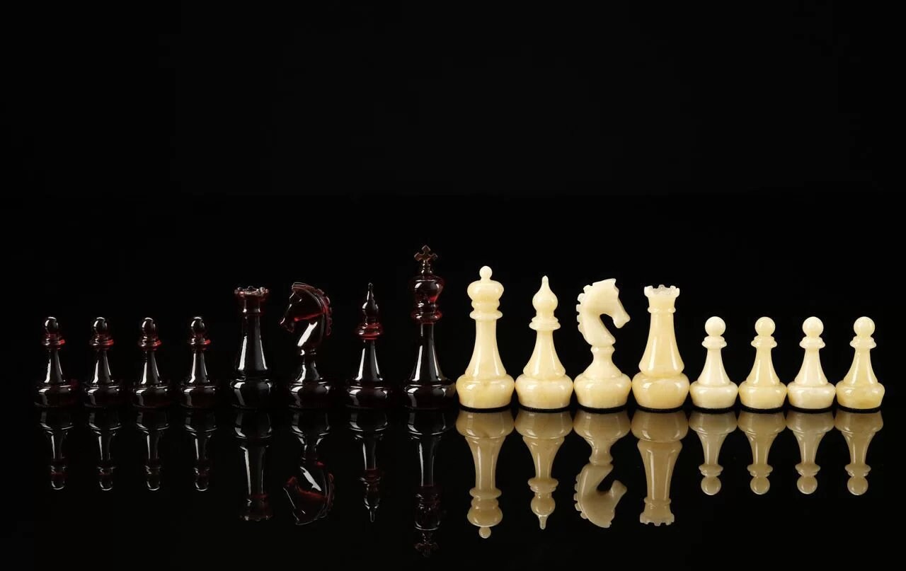 Unick luxury amber chess figures Europe 2 |Luxury Baltic Amber chess pieces cherry honey color| Board Game|Vip Gift| unique chess gift