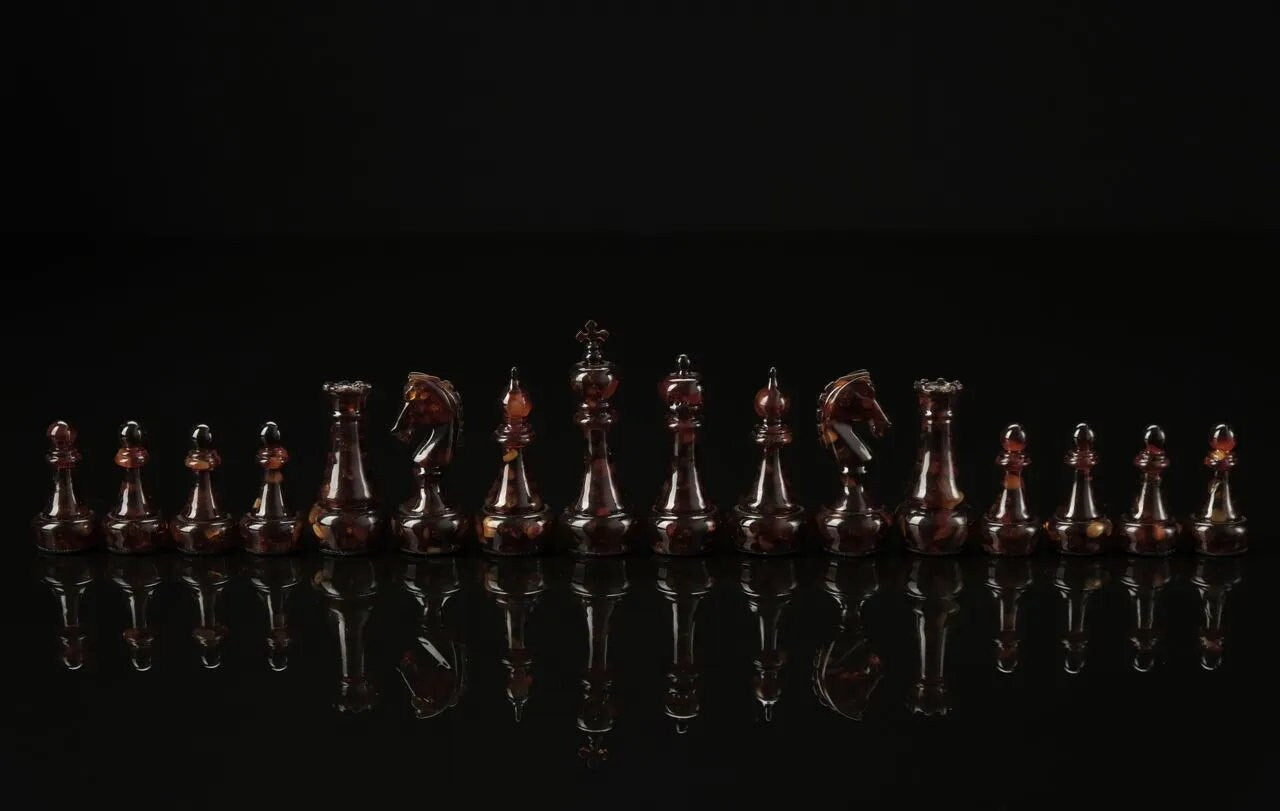 Unick luxury amber chess figures Europe S |Luxury Baltic Amber chess pieces cherry honey color| Board Game|Vip Gift| unique chess gift