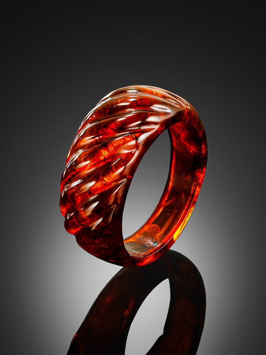 Unick amber ring|carved one piece ring made of molded amber|Amber wedding band|Baltic Amber Jewelry|Handmade Jewelry