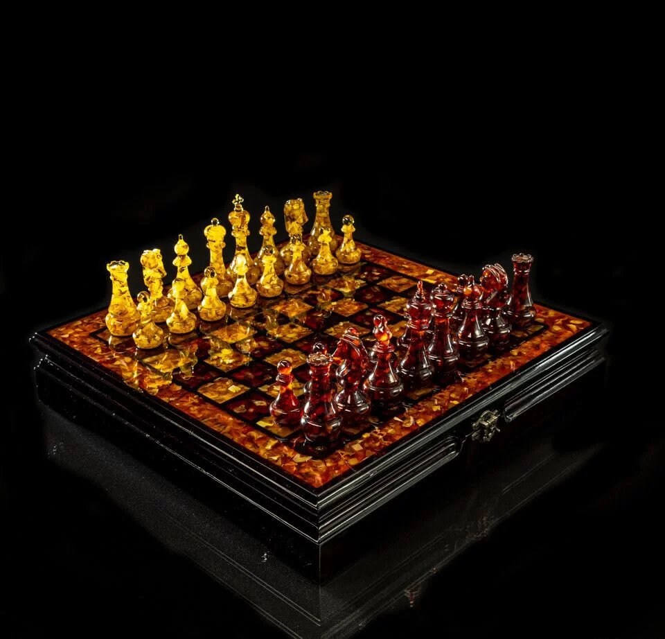 Deluxe Amber Chess Set with Hand-Carved Amber Pieces|Amber checkers| Wooden Amber Chessboard |Chess Figures|Board Game