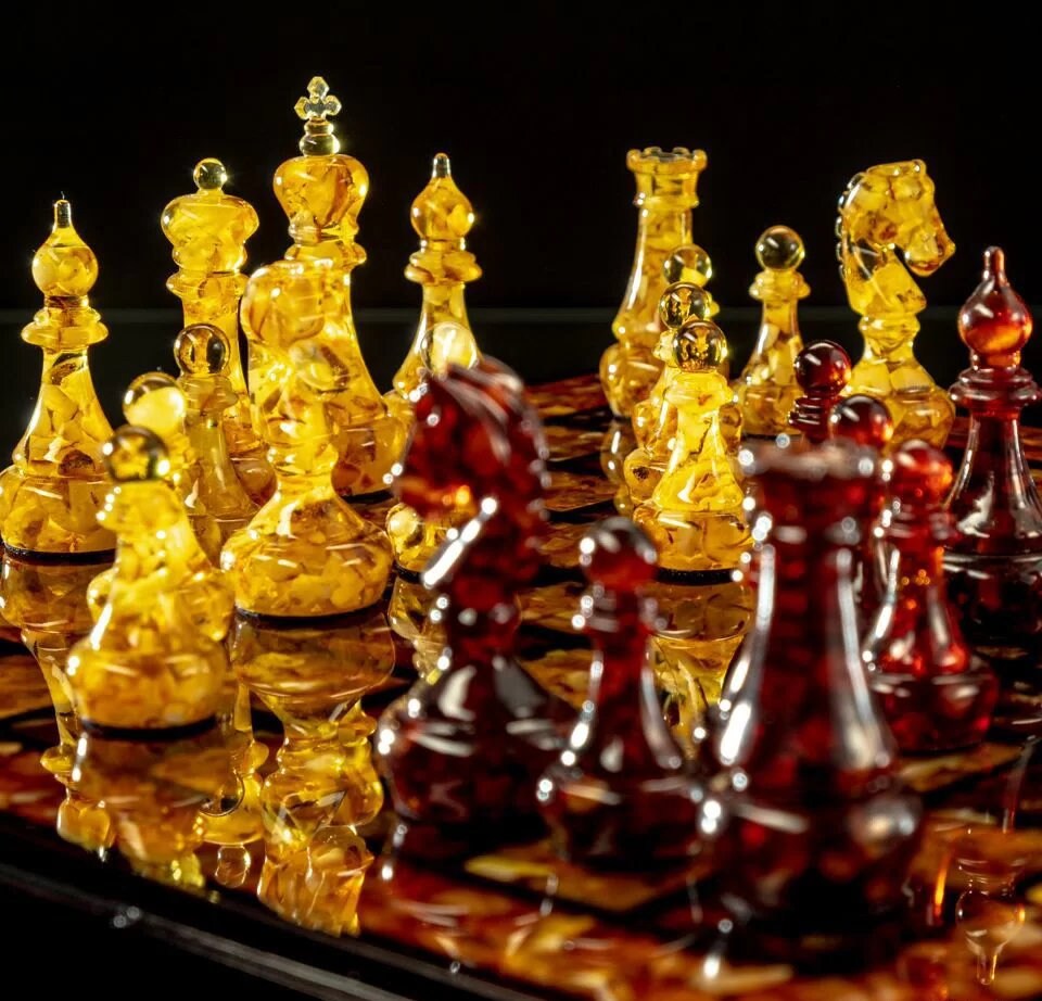 Deluxe Amber Chess Set with Hand-Carved Amber Pieces|Amber checkers| Wooden Amber Chessboard |Chess Figures|Board Game