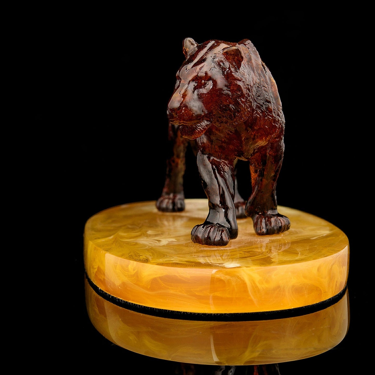 Small Amber tiger figurine|Tiger Art|Home Decor|Amber Souvenir Gift|Handmade Amber Tiger Statuette|Amber Sculpture gift| Home decor interior