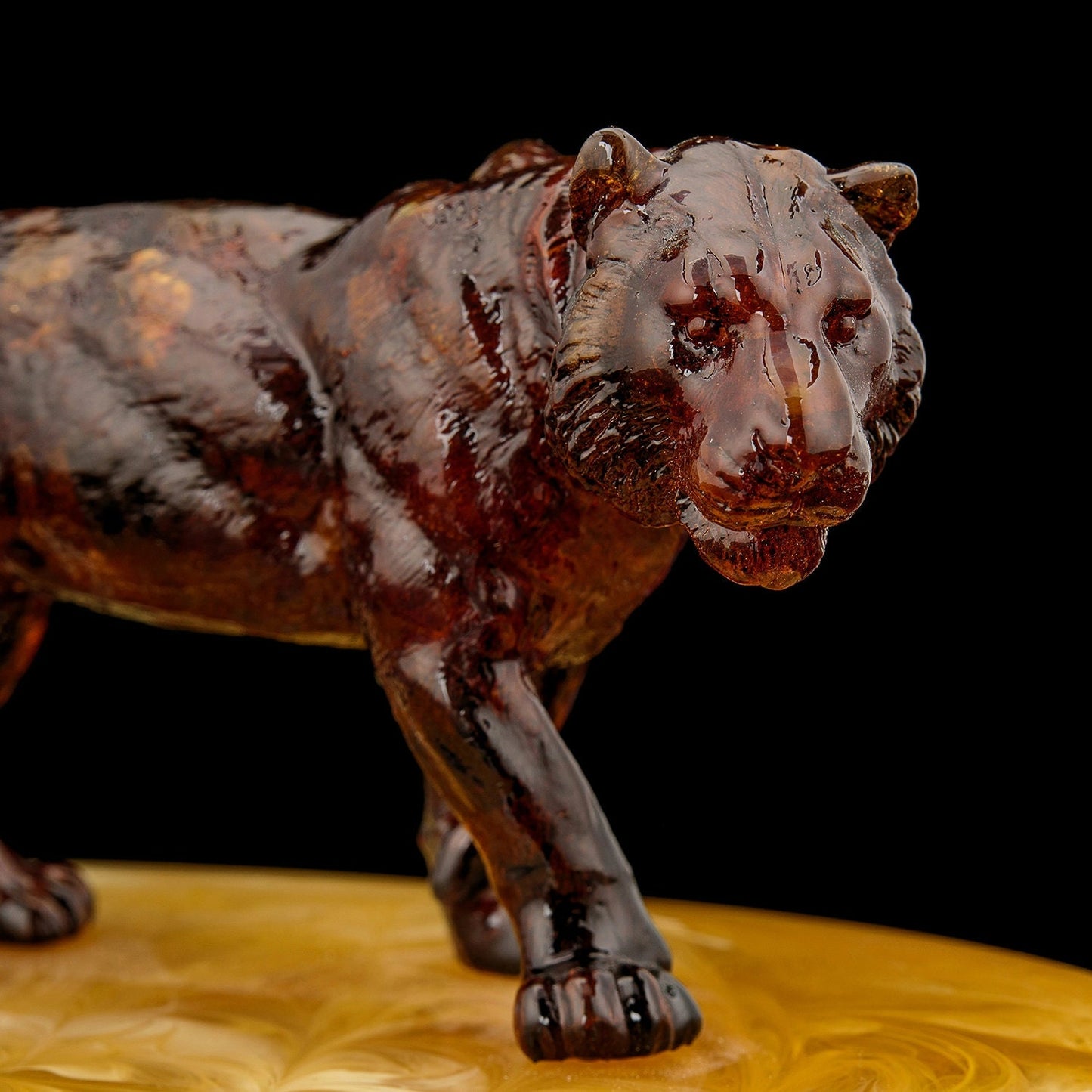 Small Amber tiger figurine|Tiger Art|Home Decor|Amber Souvenir Gift|Handmade Amber Tiger Statuette|Amber Sculpture gift| Home decor interior