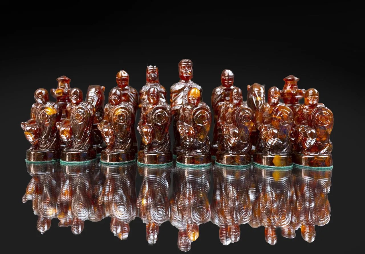 Large Oak Amber Chess set with amber knight chess pieces|Wooden Amber chessBoard|Amber Chess Figures |Board Game| Vip Gift|Luxury chess set