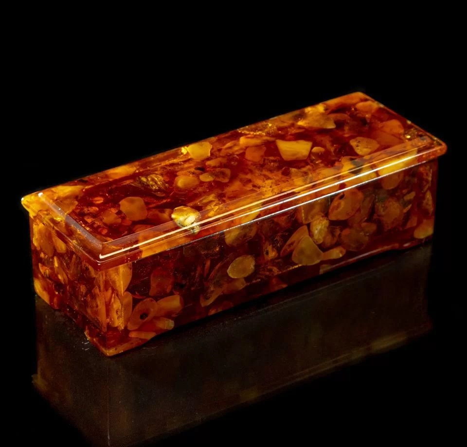 Luxury Domino Set made of natural amber with chips in a carved Amber Box| Natural Baltic Amber dominoe set|Amber bones Chips |Amber Chips