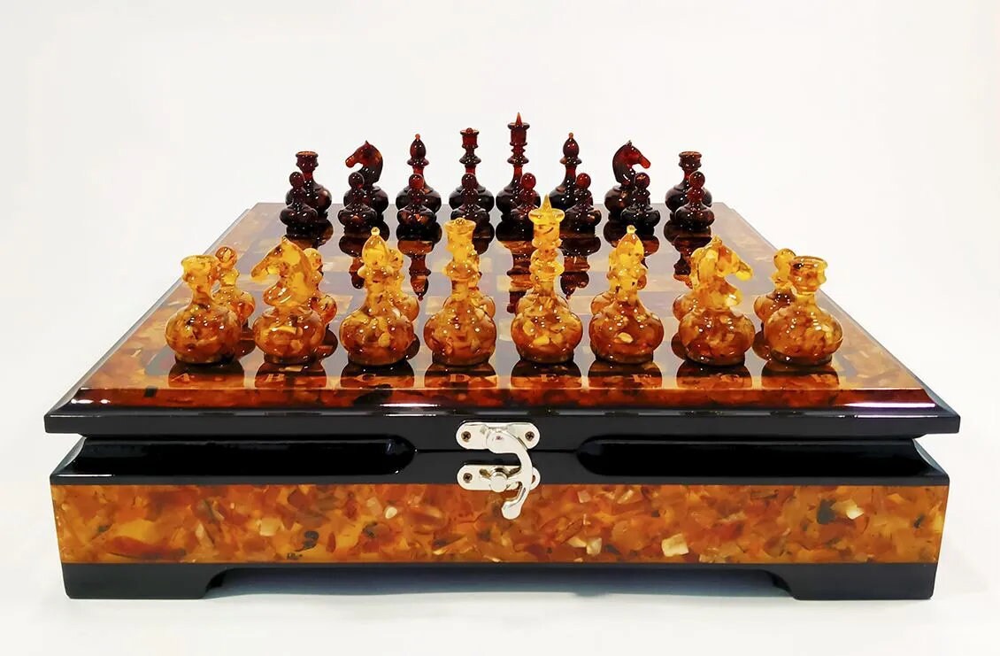 Wooden Amber chess set Status|Amber Chessboard |Amber chess Pieces| Wooden Chessboard |Chess Figures |Board Game| Vip Gift| Luxury Chess Set