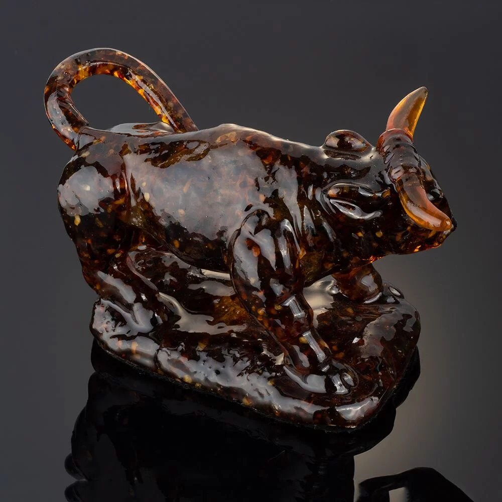 Amber Bull figurine |Natural Baltic Amber| Bull Art |Home Decor| Amber Souvenir Gift |Amber Bull Statuette |Amber Sculpture unick gift