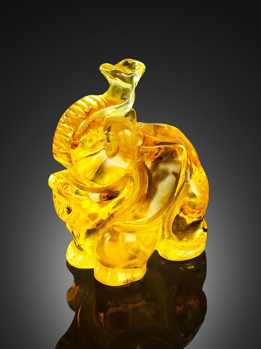 Small carved souvenir figurine made of natural transparent lemon-colored Baltic amber Elephant|amber statuette elepthant|Amber Sculpture