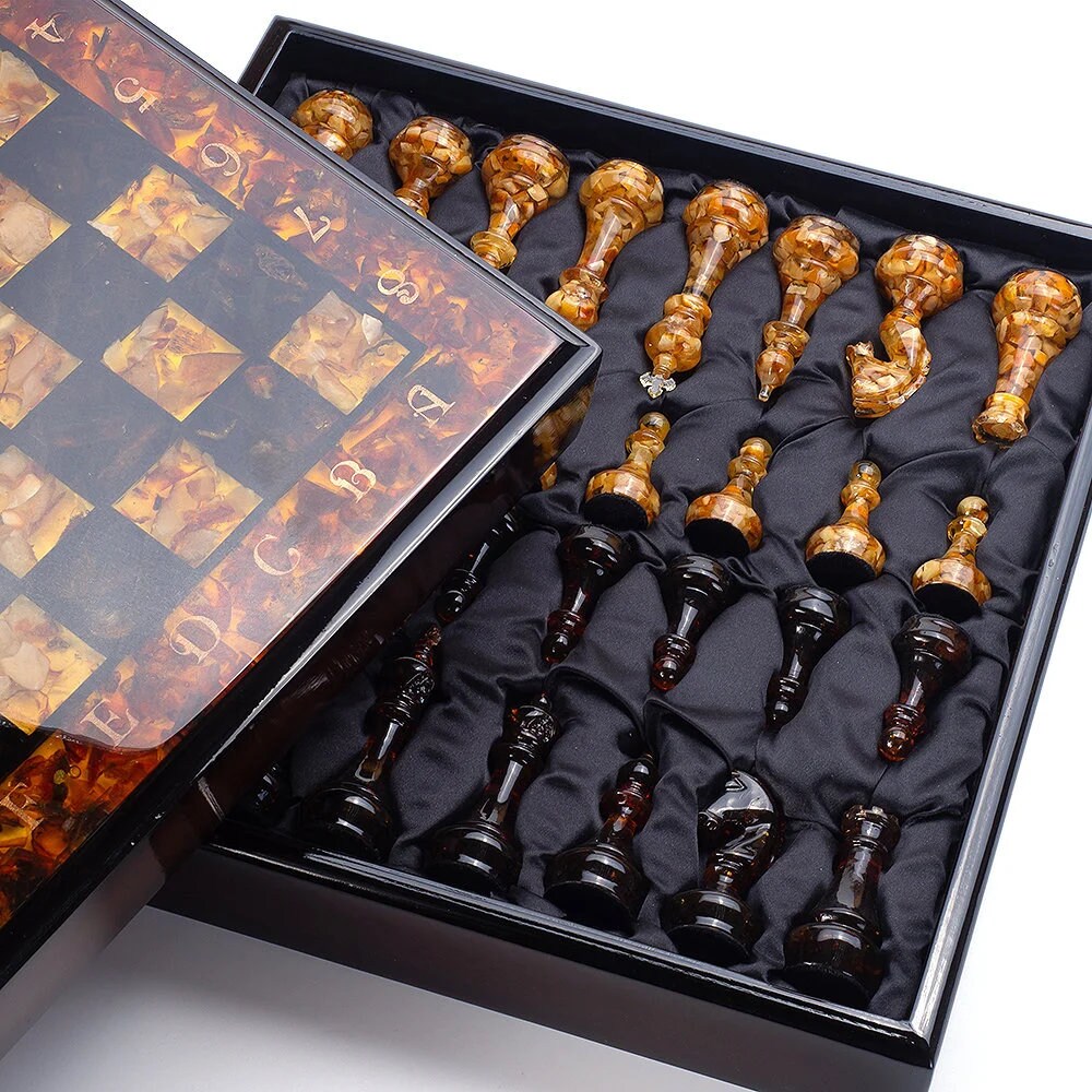 Large amber chess set with chess pieces in a wooden chest|Wooden Amber Chessboard|Amber Chess Figures|Board Game|Vip Gift|luxury chess gift