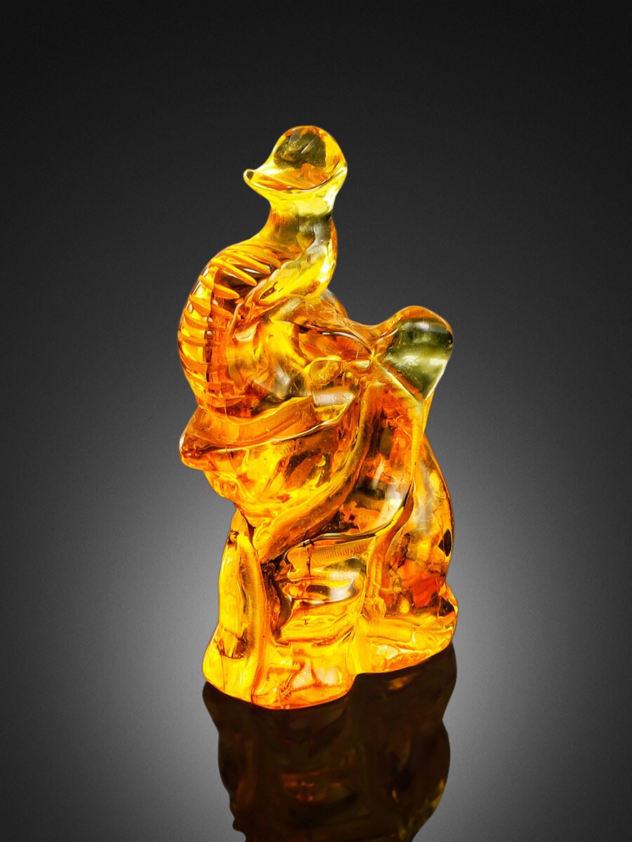 Carved elephant figurine made of bright sunny amber|Baltic amber statuette elepthant|Amber Sculpture|Amber Souvenir Statue unick gift