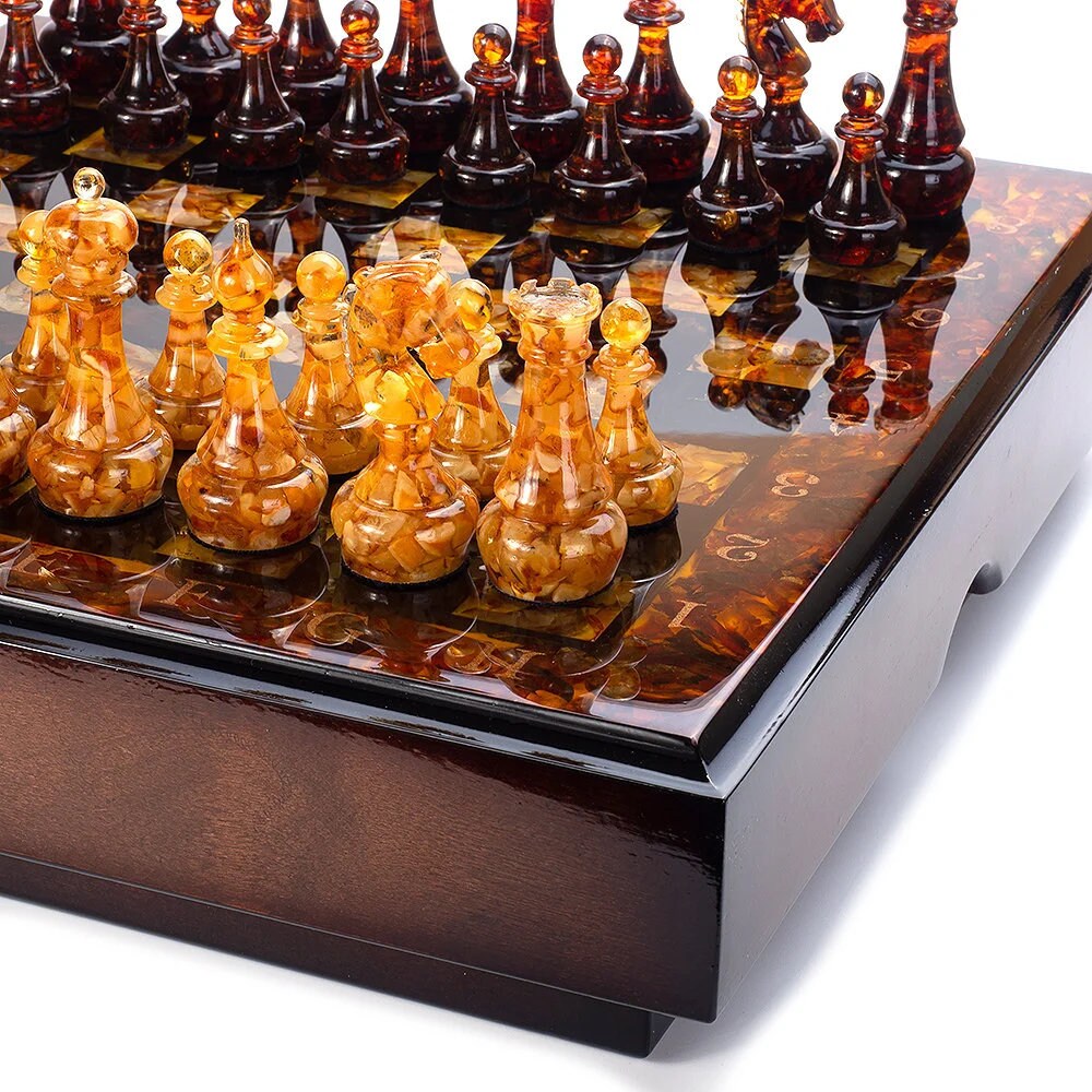 Large amber chess set with chess pieces in a wooden chest|Wooden Amber Chessboard|Amber Chess Figures|Board Game|Vip Gift|luxury chess gift