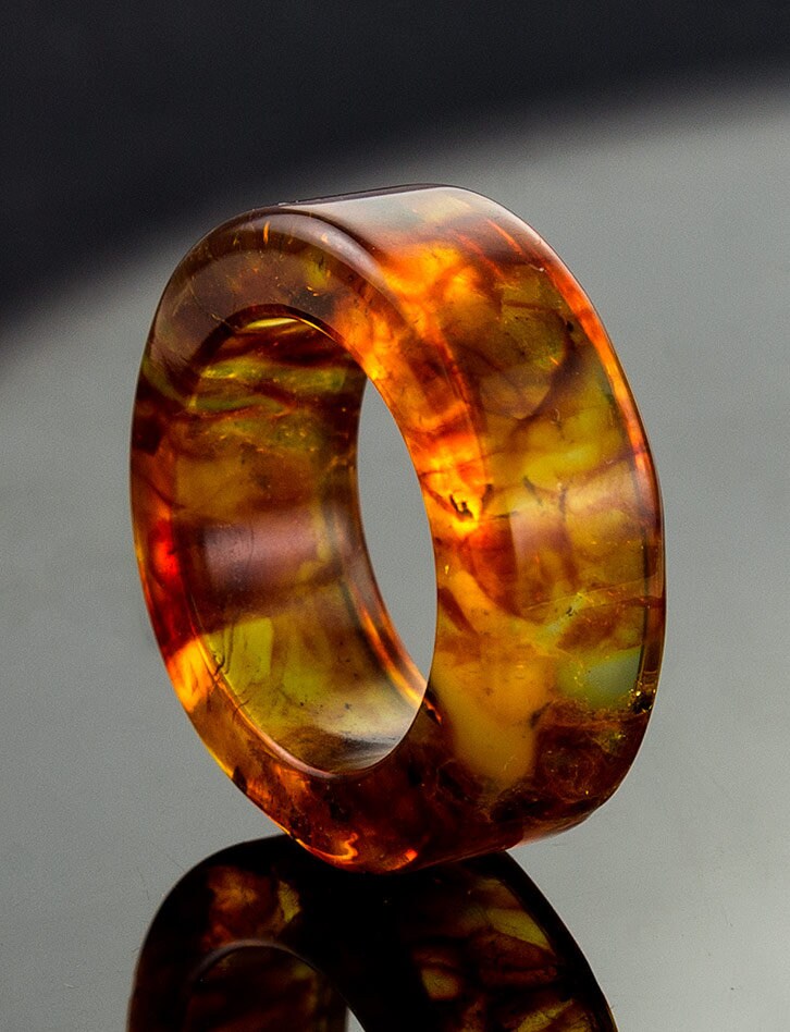 Handmade transparent ring made of natural molded amber| Amber wedding band|Handmade Jewelry Gift|Gift for him for her|Balltic amber jewelry