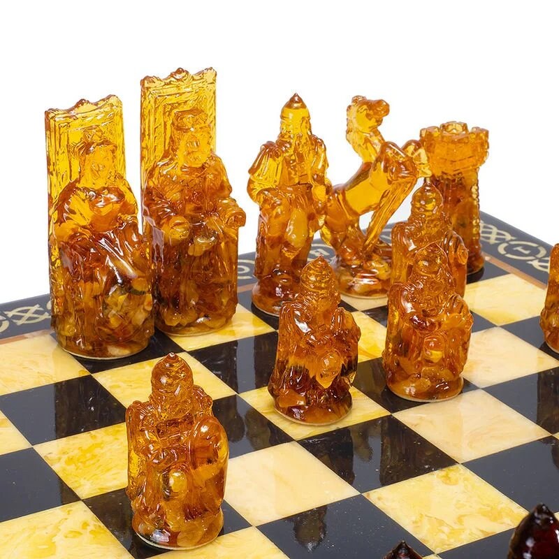 Large amber chess set in an oak casket with large knight pieces|Wooden Amber Chessboard|Amber Chess Figures|Board Game|Vip Gift|chess gift