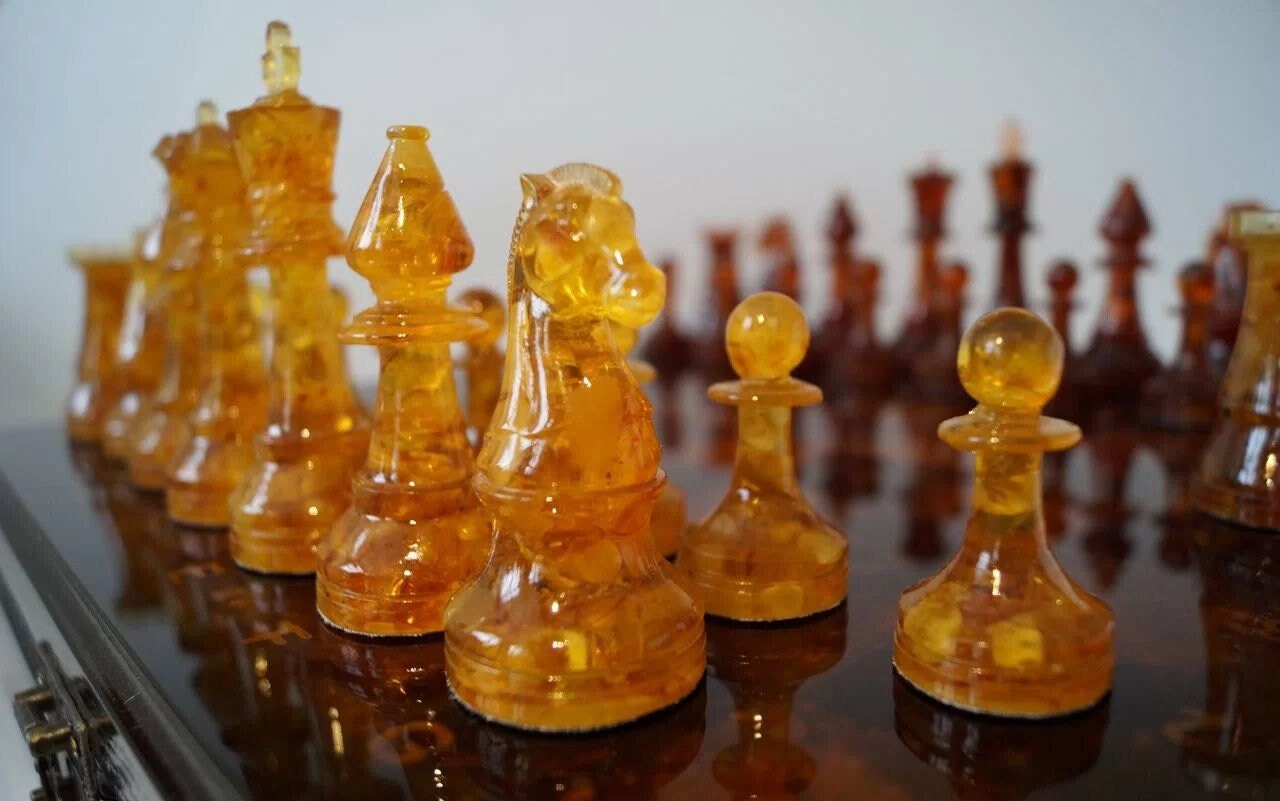 Amber chess set Fortress|Wooden Amber Chessboard |Amber chess Pieces|Unique chess set|Luxury Chess Figures|Board Game