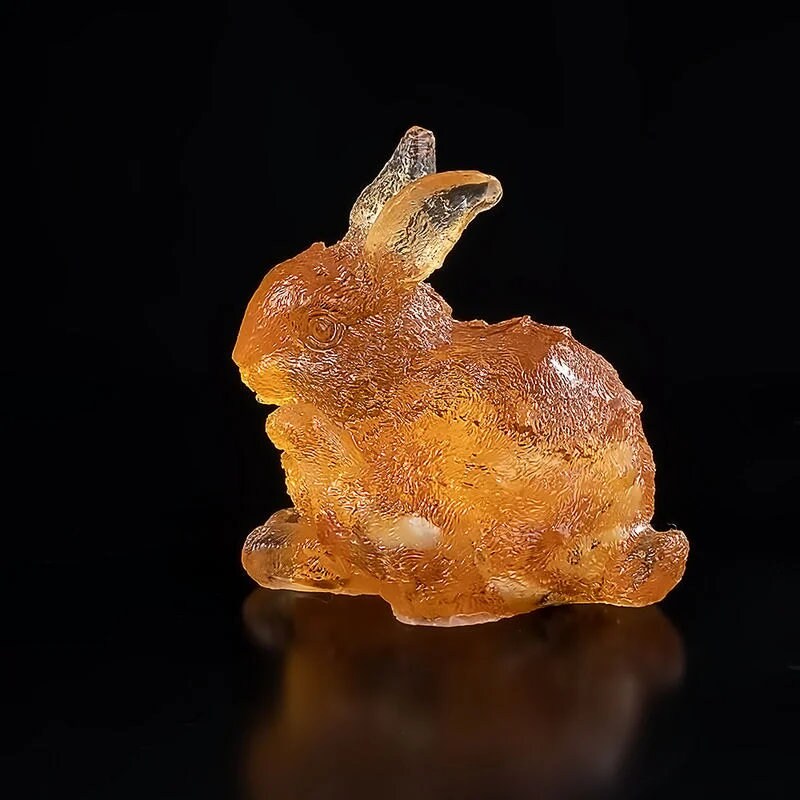 Small rabbit figurine with natural amber|Animal sculpture|Amber Souvenir Gift |Amber carved rabbit Statuette|Home decor