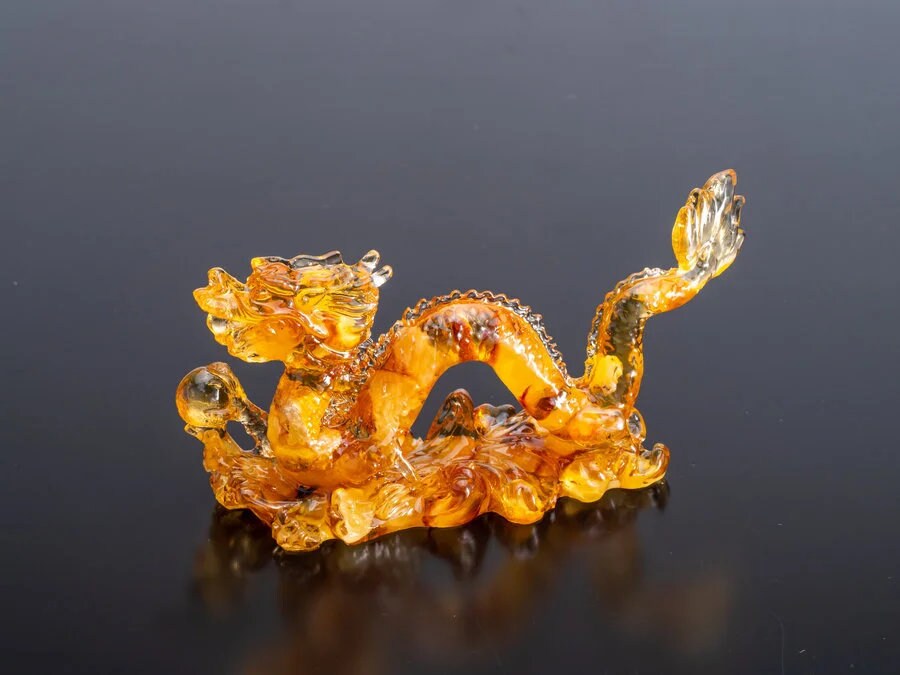 Souvenir figurine amber Chinese Dragon|Amber Dragon Statue|Amber Dragon Sculpture|Handmade amber figurine gift|Home decor