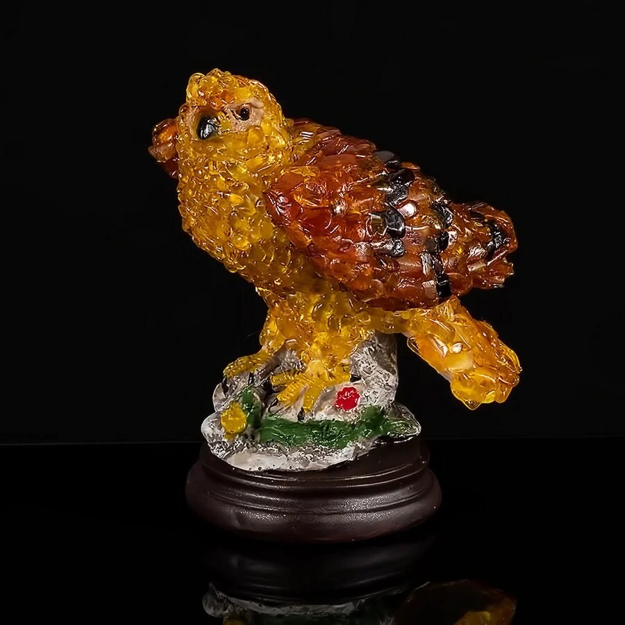 Falcon Amber figurine|Amber table Souvenir|Amber Peregrine Falcon Figurine|Luxury Amber Statue|Handmade figurine amber